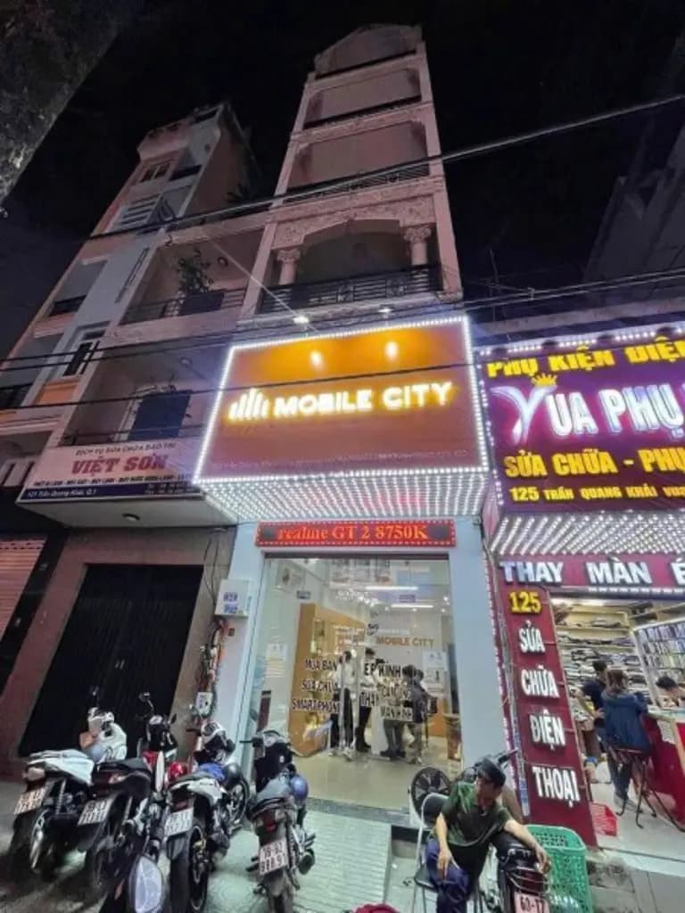 MẶT TIỀN TRẦN QUANG KHẢI – TRUNG TÂM TÂN ĐỊNH, QUẬN 1 - VỊ TRÍ KINH DOANH ĐẸP