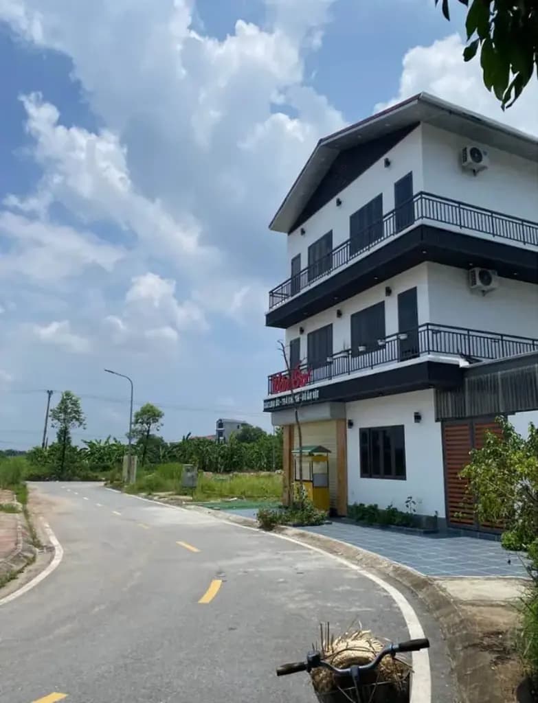 Main-Bán Đất 100m2 có sẵn 100 m2 thổ cư giá 1.3 tỷ tại Phường Xuân Khanh Thị xã Sơn Tây Hà Nội-1