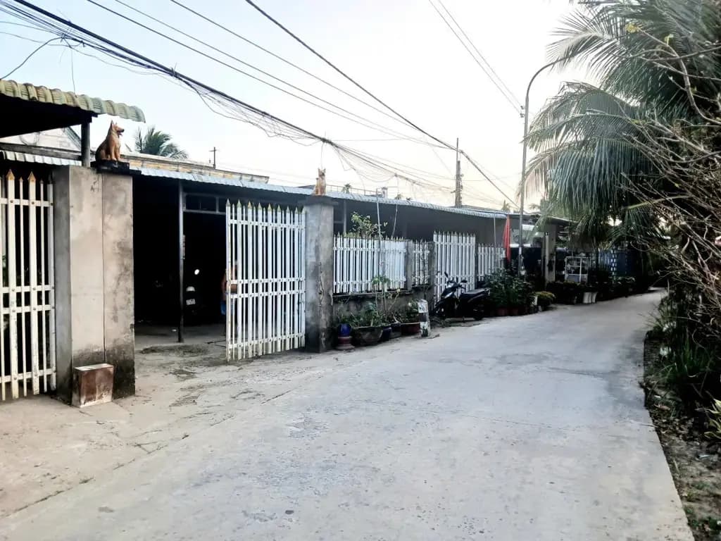 Main-Siêu Phẩm NHÀ TÂN CỔ ĐIỂN Có Sân Đậu Ô TÔ 7 Chỗ. Trần Thị Điểu- Tp Mỹ Tho. Chưa Đền 1,4 Tỷ.-1