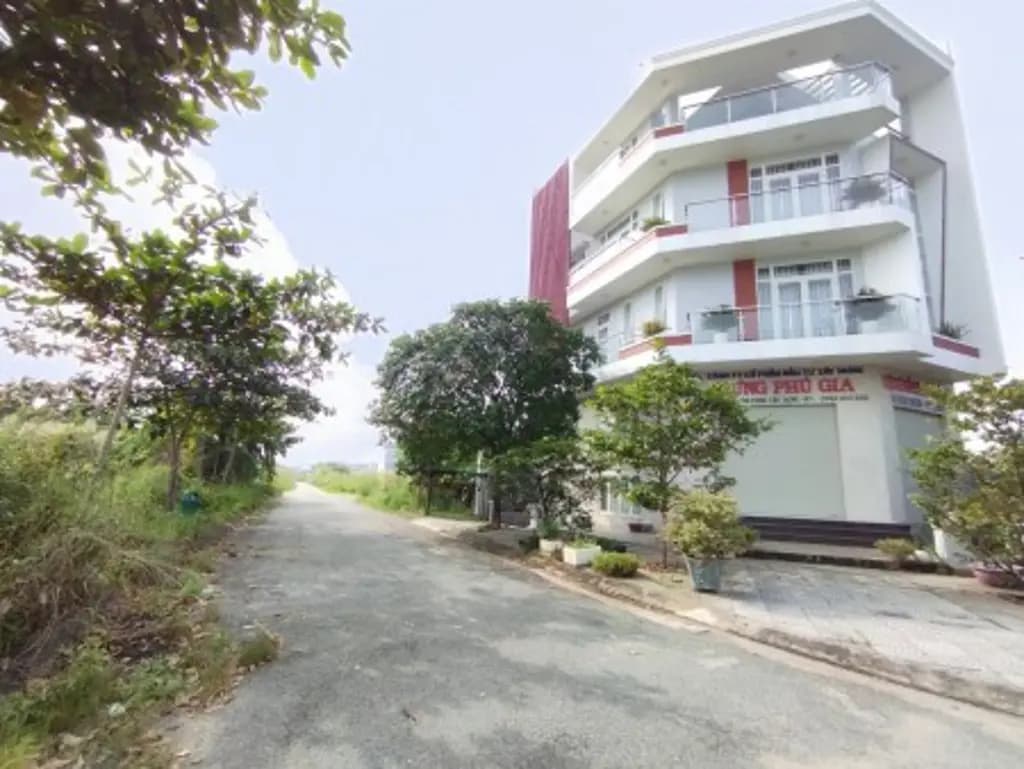 Main-Bán Nhanh đất Nền Sở Văn Hoá Thông Tin mt Liên Phường DT 100m2, Giá Chỉ 3 Tỷ 800 Triệu, Phú Hữu, Q9-4