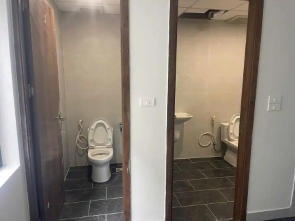 Main-Cho thuê văn phòng tại 26, phố Đại La, 35 triệu, 180m2, mặt tiền 9m-3