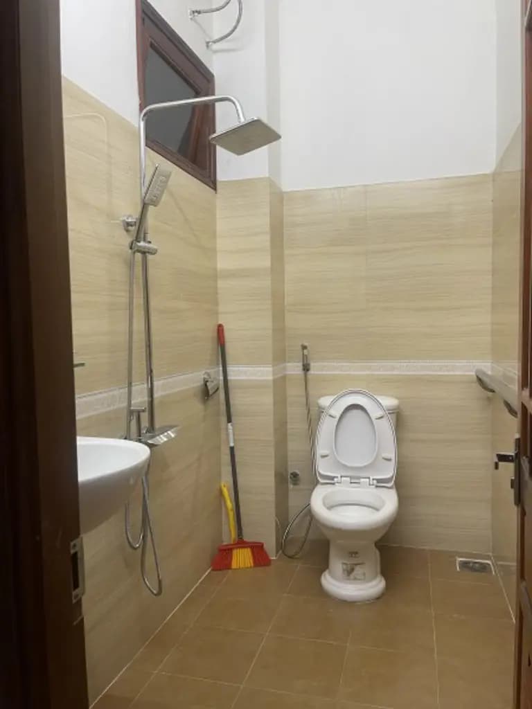 Main-Cho thuê nhà riêng đường Phan Thúc Duyện gần phố du lịch An Thượng-4