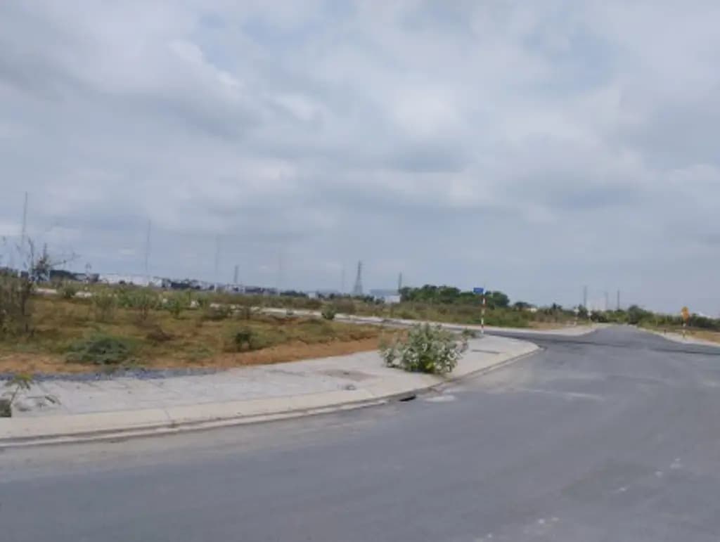 Main-Chuyên mua bán đất nền Đại Học Quốc Gia 245, đường Ghò Cát, phường Phú Hữu, Quận 9-2