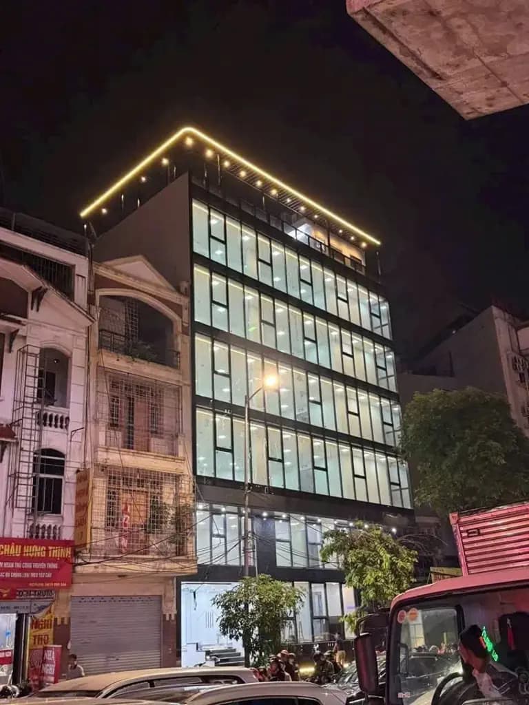 CHO THUÊ CẢ TOAG NHAG MẶT ĐƯỜNG ĐỖ MƯỜI. HOÀNG MAI. 108M2 - 8 TẦNG. MT 16M.
