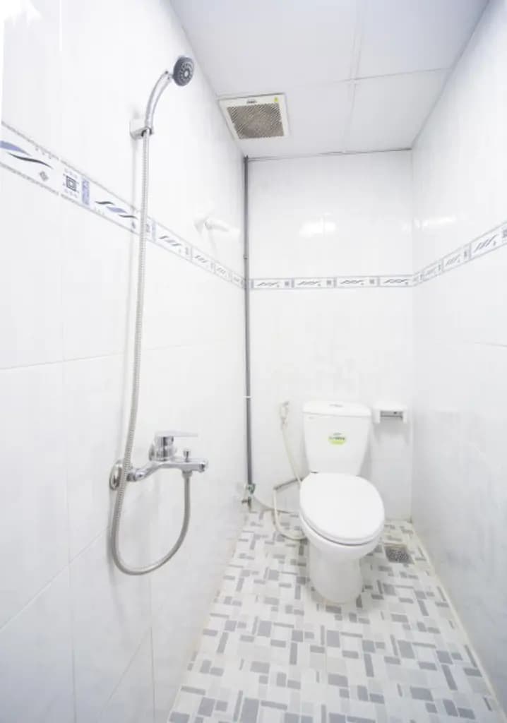Main-Cho thuê văn phòng (16-40m2) ngay Trung Tâm Triển Lãm Tân Bình, Ngã 4 Bảy Hiền.-9