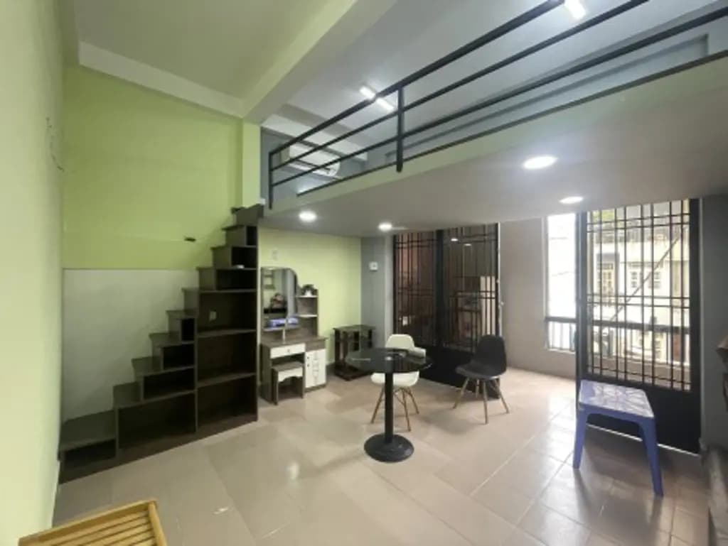 Main-Phòng 40m2 có gác rộng, ban công, bếp, máy giặt…giờ tự do-1