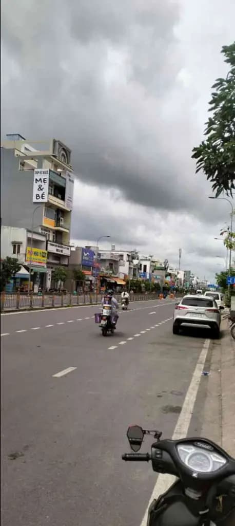 Main-B.ÁN NHÀ NGAY TÂN KỲ TÂN QUÝ, 3 TẦNG MỚI KIÊN CỐ. DT 5.5X12M ,NỞ HẬU TÀI LỘC 5.85M. CHỈ 5.5TY. TL-4