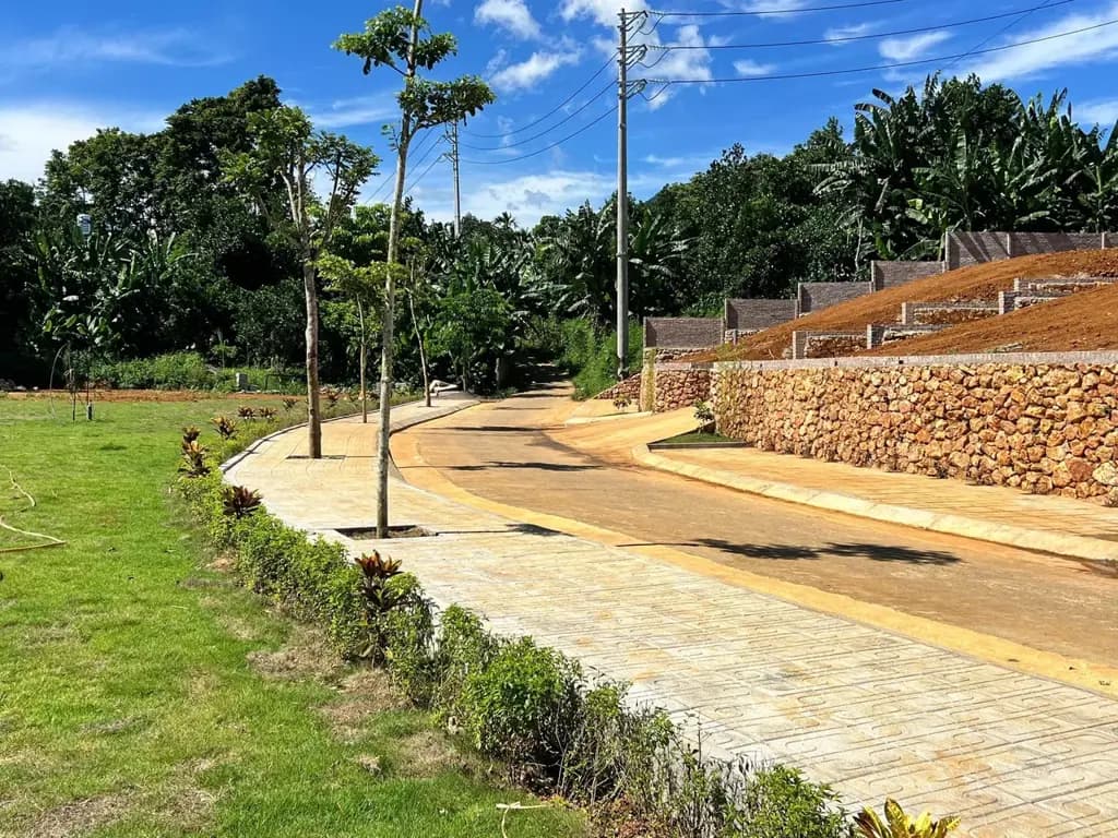 Main-🚀 ĐẤT KHOÁNG NÓNG KIM BÔI GIÁ HƠN 5 TRIỆU/M² LIỆU CÒN TỒN TẠI KHI HẠ TẦNG VÀ DU LỊCH BỨT PHÁ?-3