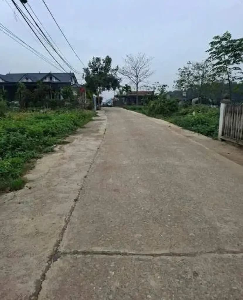 Main-Bán Đất 100m2 có sẵn 100 m2 thổ cư giá 2 tỷ tại Phường Xuân Khanh Thị xã Sơn Tây Hà Nội-2