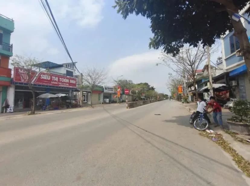 Bán Đất 100m2 có sẵn 100 m2 thổ cư giá 2 tỷ tại Tân Xã Huyện Thạch Thất Hà Nội