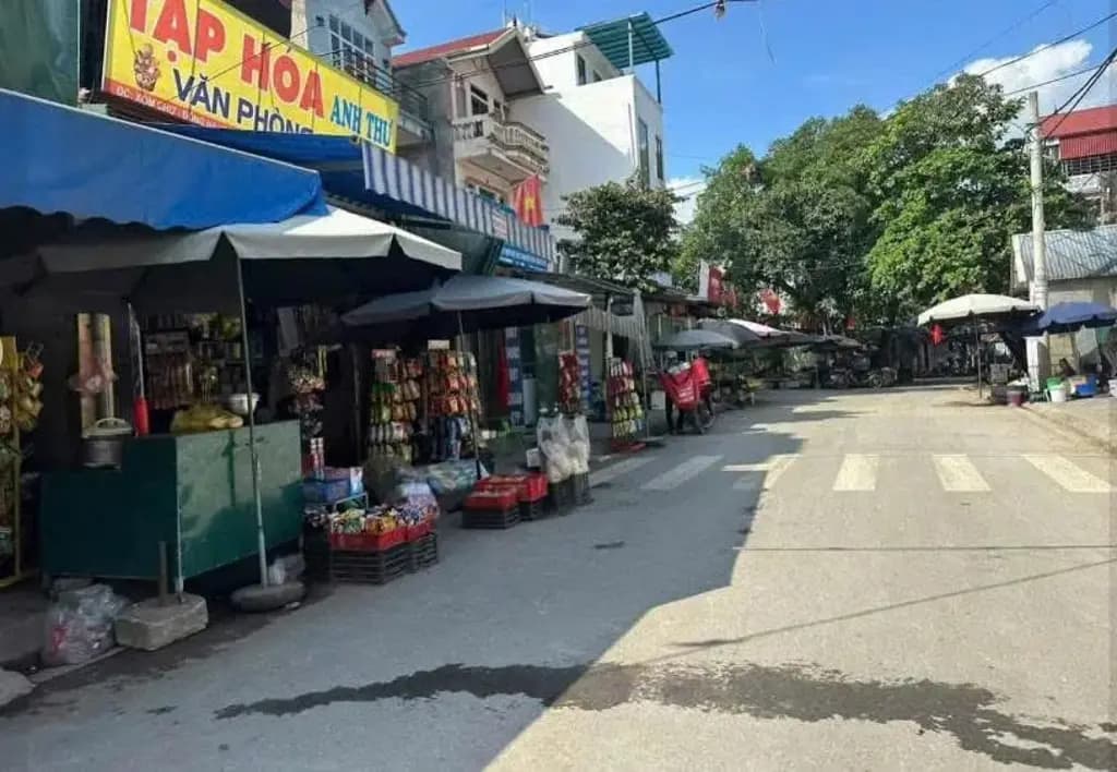 Main-Bán Đất 100m2 có sẵn 100 m2 thổ cư giá 2 tỷ tại Xã Phú Cát Huyện Quốc Oai Hà Nội-1