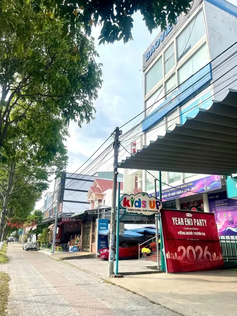 Main-Cho thuê tòa nhà đường Võ Văn Kiệt 5 lầu có thang máy-3