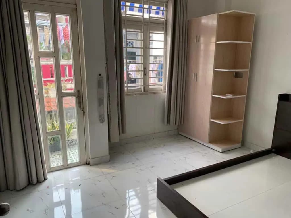 Main-Nhà 2 tầng 41.5m²(4 x 10.3) nở hậu nhẹ với 2 PN, 2 WC. DÒNG T.I.Ề.N ỔN ĐỊNH 8TR/THÁNG-1