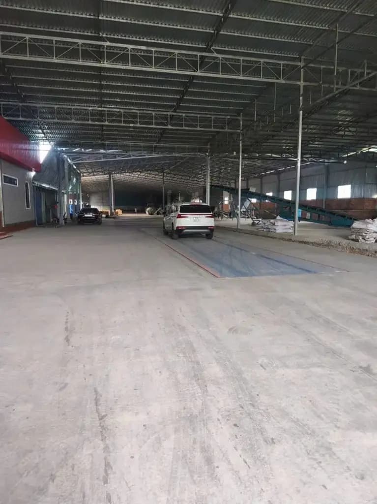 Cho thuê Kho, nhà xưởng 6000m2 có sẵn 3 pha và pccc giá 230 triệu tại Bến Tre