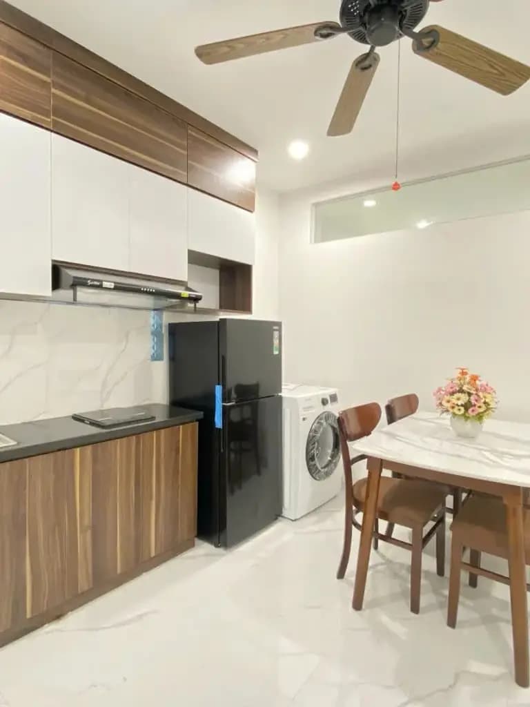 Main-Cho thuê 1pk 1pn cao cấp cực đẹp tại 98 Thái Hà, Đống Đa-1