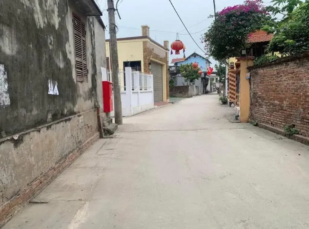 Bán Đất 100m2 có sẵn 100 m2 thổ cư giá 2 tỷ tại Xã Cấn Hữu Huyện Quốc Oai Hà Nội