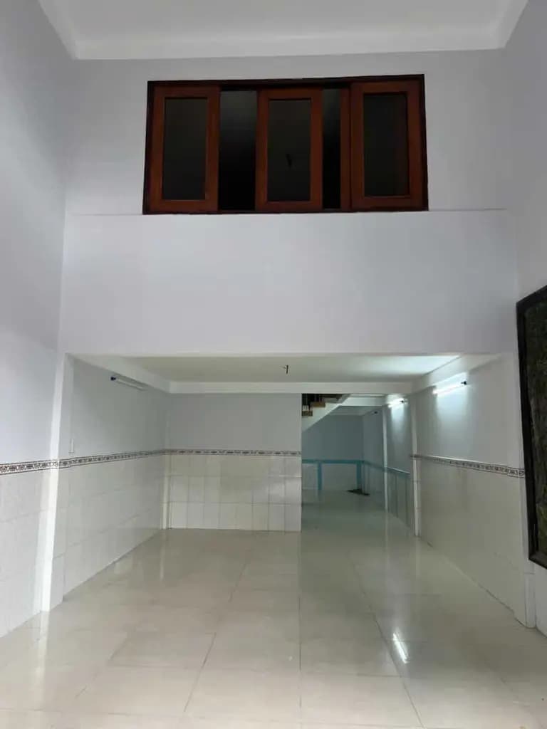 Cho thuê nhà nguyên căn mặt tiền chợ Bình Tiên
