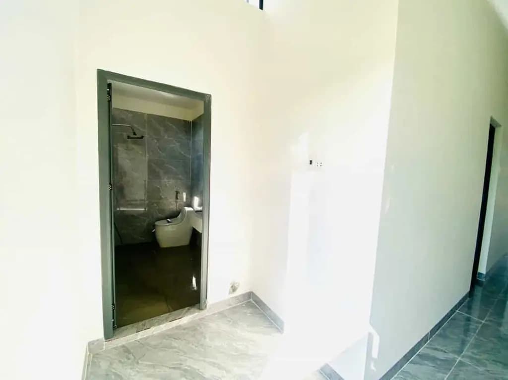 Main-Bán gấp căn nhà và đất mới xây ở luôn, tổng DT 155m2 ODT sát KCN Minh Hưng, giá rẻ 500tr-5