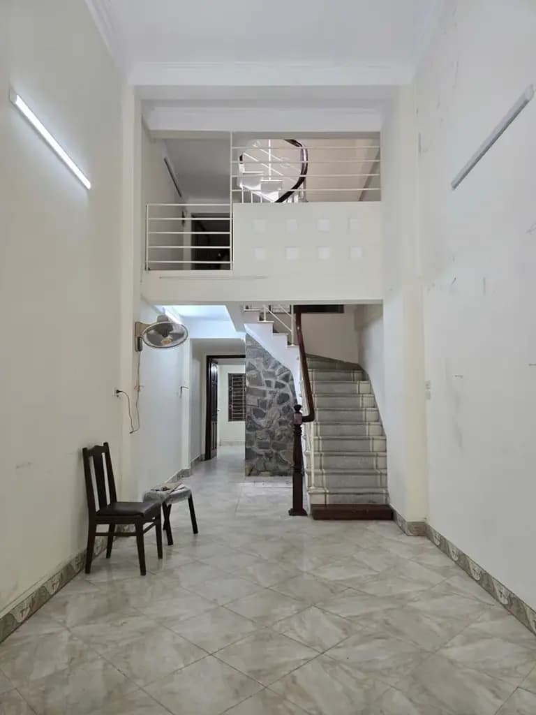Main-Cho thuê nhà ở Ngụy Như Kon Tum, Nguyễn Tuân - 65m2 - 6 ngủ-1