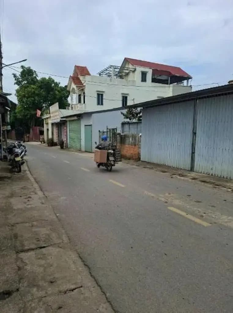 Main-Bán Đất 100m2 có sẵn 100 m2 thổ cư giá 2 tỷ tại Xã Phú Cát Huyện Quốc Oai Hà Nội-2