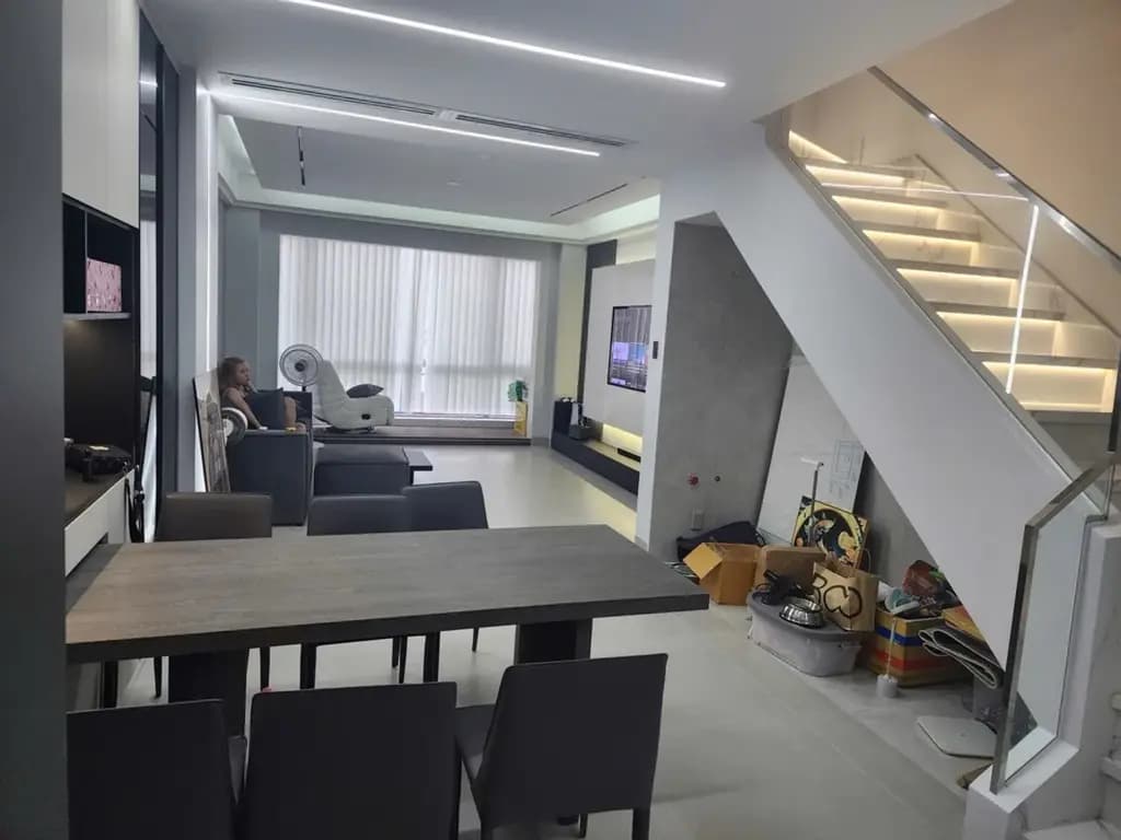 Main-Bán Nhà riêng 68m2 NHÀ 5 TẦNG CÒN MỚI CỨNG HOÀN CÔNG ĐẦY ĐỦ - ĐƯỜNG 8M KDC PHÂN LÔ ĐỒNG BỘ - LIỀN KỀ LINH XUÂN THỦ ĐỨC-3