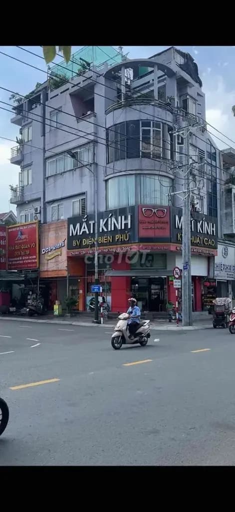 CHO THUÊ CĂ NHÀ GỐC 3 MẶT TIỀN DT 100m 4 LẦU