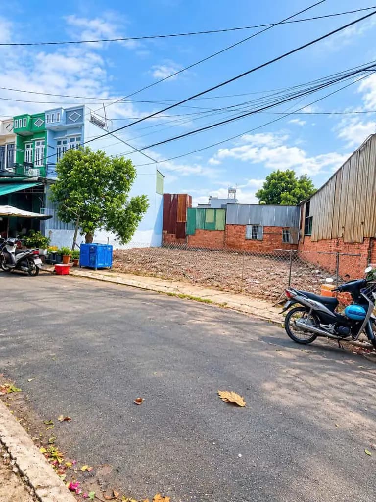 Main-Bán lô đất thổ cư xã Bà Điểm 13x14m, đường nhựa 7m, gần chợ Đầu Môi. Giá giảm 6 Tỷ-1