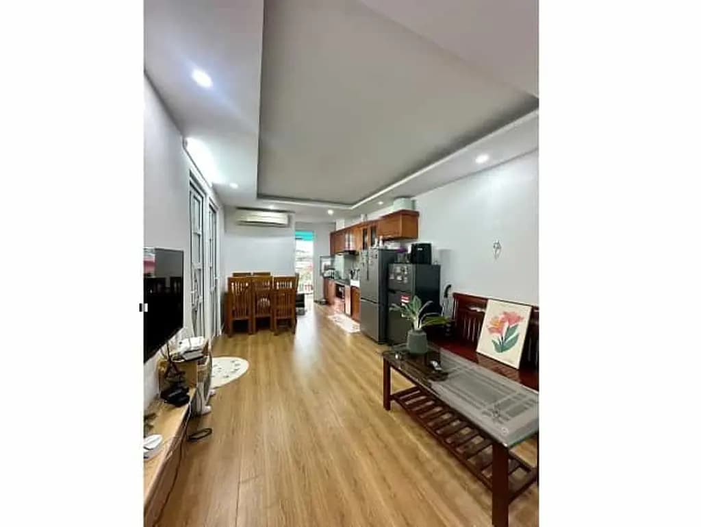 Main-Chính chủ cho thuê căn hộ tầng 7 đường Hoàng Hoa Thám, P.Ngọc Hà, HN; 0966 881 990-0