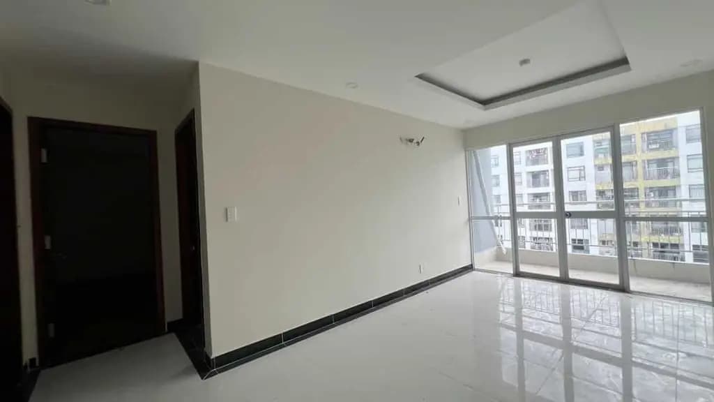 Main-Bán căn hộ Giai Việt Quận 8, DT 82m2 2PN/2wc giá chỉ 4.92 tỷ, NH hỗ trợ vay-0