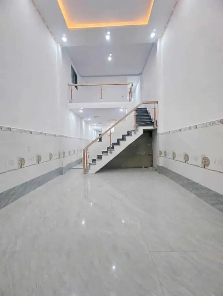 Main-nhà trệt lửng ngay trung tâm hành chánh dĩ an phường dĩ An TP dĩ An bình dương-1
