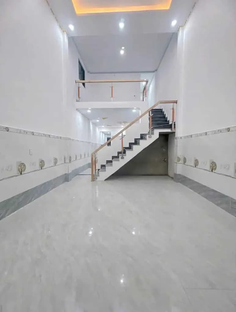 Main-nhà trệt lửng ngay trung tâm hành chánh dĩ an phường dĩ An TP dĩ An bình dương-2