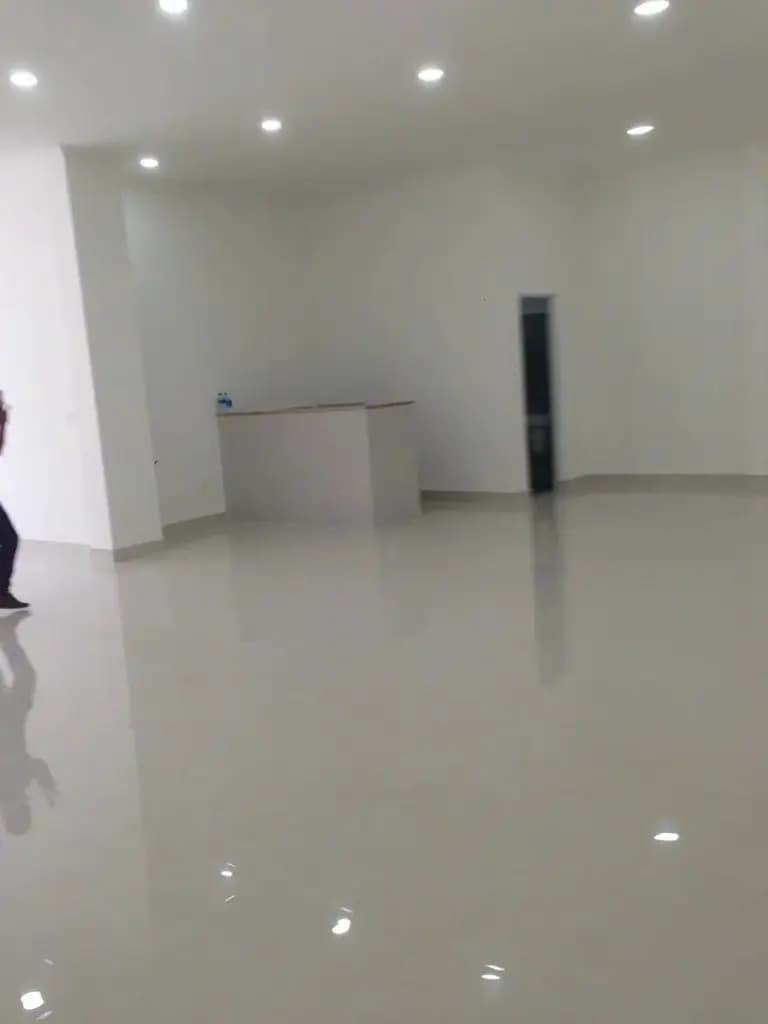 Main-Cho thuê nhà mặt tiền đường đại lộ đồng khởi 130m2 giá 18 triệu-1