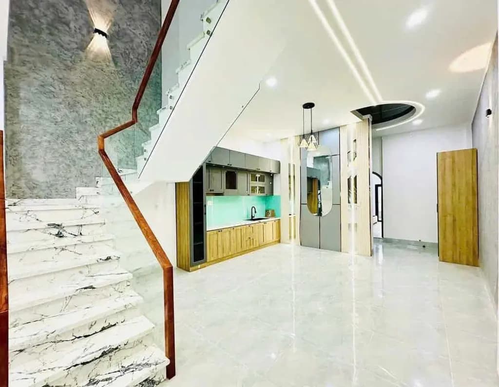 Main-Chính chủ cần bán gấp căn nhà lầu cuối đường Huỳnh Văn Nghệ nối dài DT768-3