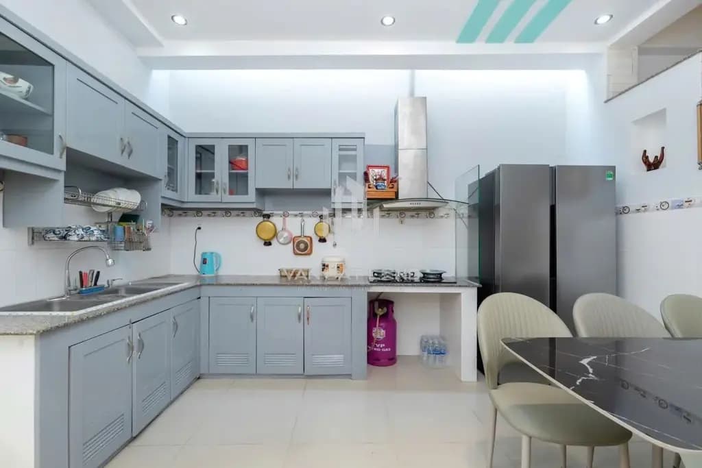 Main-🔥 CHO THUÊ NHÀ 1 TRỆT 2 LẦU HẺM NGUYỄN TRƯỜNG TỘ, P.3 – 48M² – 4PN – FULL NỘI THẤT – CÁCH BIỂN 500M – 14 TRIỆU/THÁNG 🔥-3
