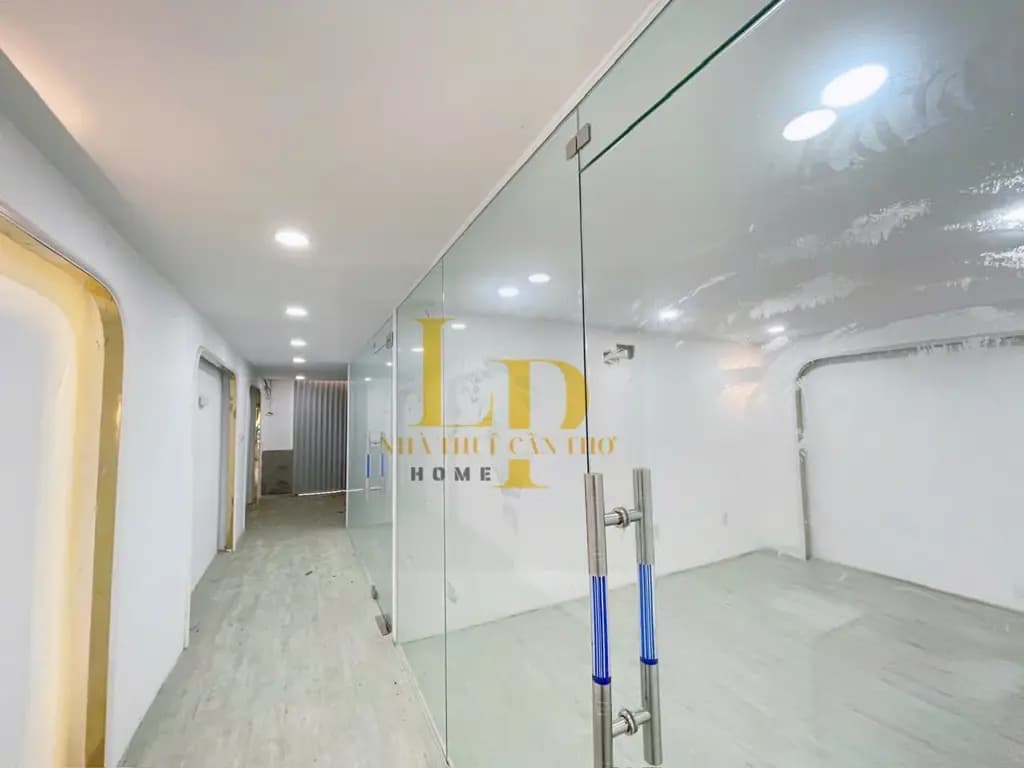Main-CHO THUÊ NHÀ 3 TẦNG CÓ THANG MÁY - MẶT TIỀN ĐƯỜNG NGUYỄN VĂN CỪ - GẦN ĐẠI HỌC Y DƯỢC CẦN THƠ-1