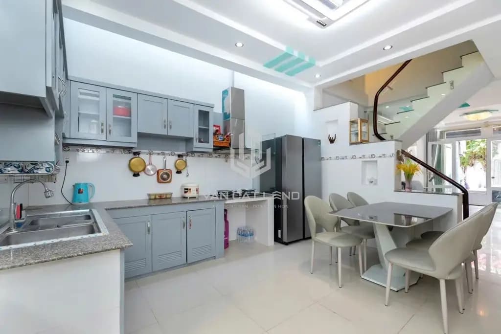 Main-🔥 CHO THUÊ NHÀ 1 TRỆT 2 LẦU HẺM NGUYỄN TRƯỜNG TỘ, P.3 – 48M² – 4PN – FULL NỘI THẤT – CÁCH BIỂN 500M – 14 TRIỆU/THÁNG 🔥-4