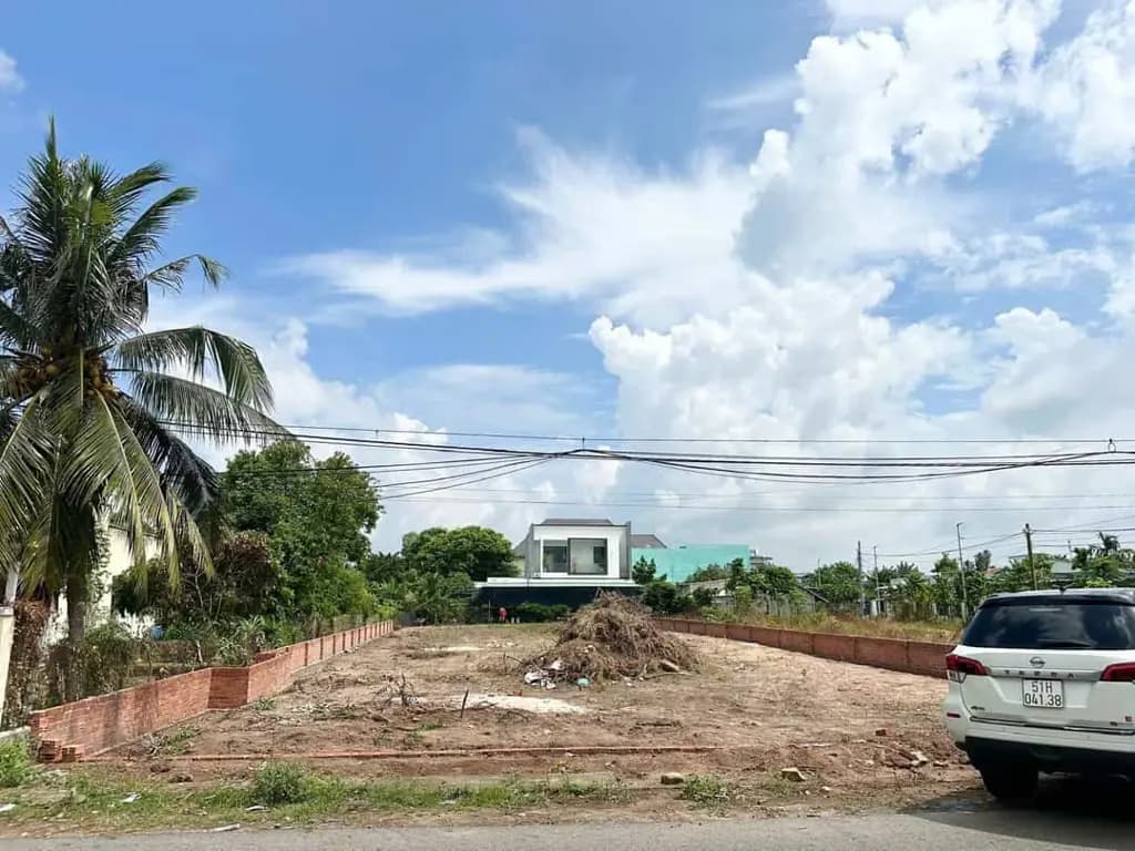 Main-Chuyển nhượng và Bán 2 lô liền kề Mặt tiền khu trung tâm hiện hữu, mặt tiền đường-0