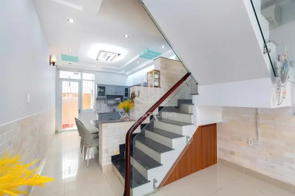 Main-🔥 CHO THUÊ NHÀ 1 TRỆT 2 LẦU HẺM NGUYỄN TRƯỜNG TỘ, P.3 – 48M² – 4PN – FULL NỘI THẤT – CÁCH BIỂN 500M – 14 TRIỆU/THÁNG 🔥-1