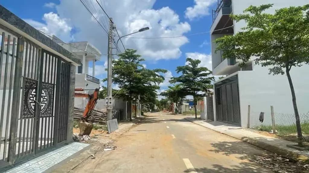 Main-HÀNG HIẾM – BIỆT THỰ VƯỜN VIEW SÔNG HL9-4