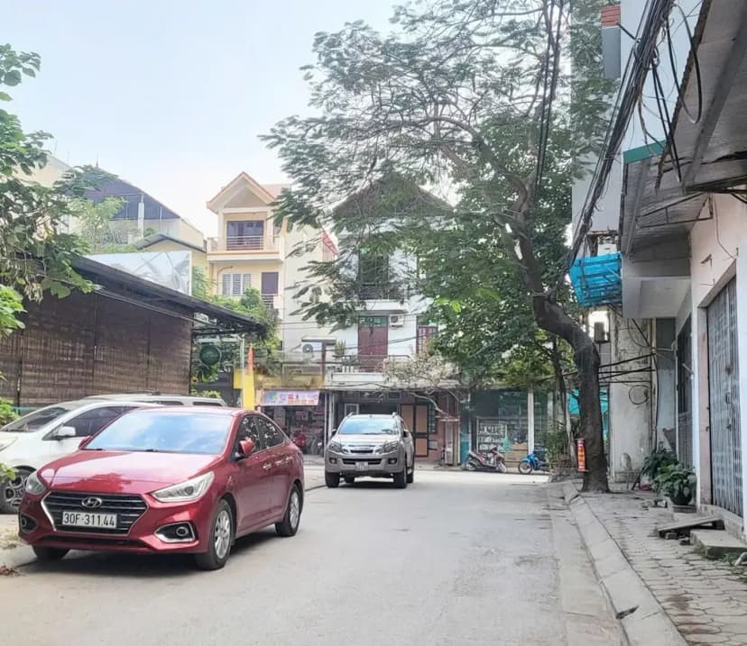 Cho thuê nhà THUỴ PHƯƠNG, Đông Ngạc. 11 triệu/tháng. Phù hợp ở hộ gia đình, Văn Phòng, KD Onl