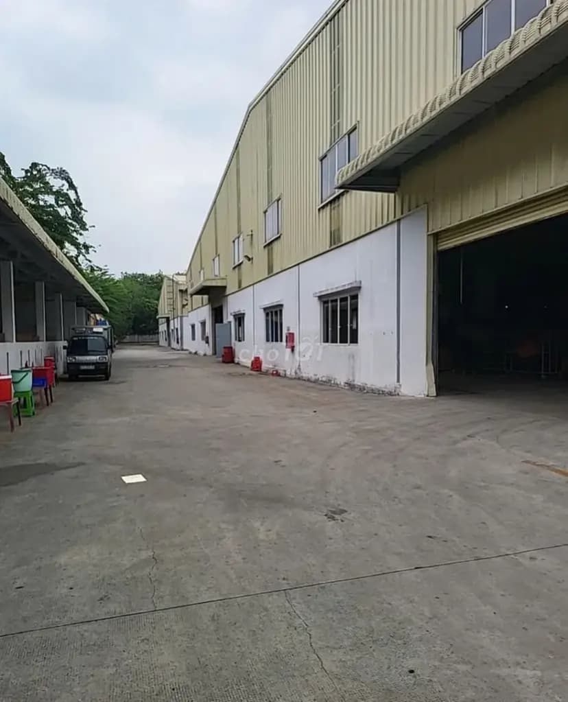 Xưởng 3380m2 Ngay KCN Nam Tân Uyên PCCC tự động , G.tờ đầy đủ ,S.X 24h