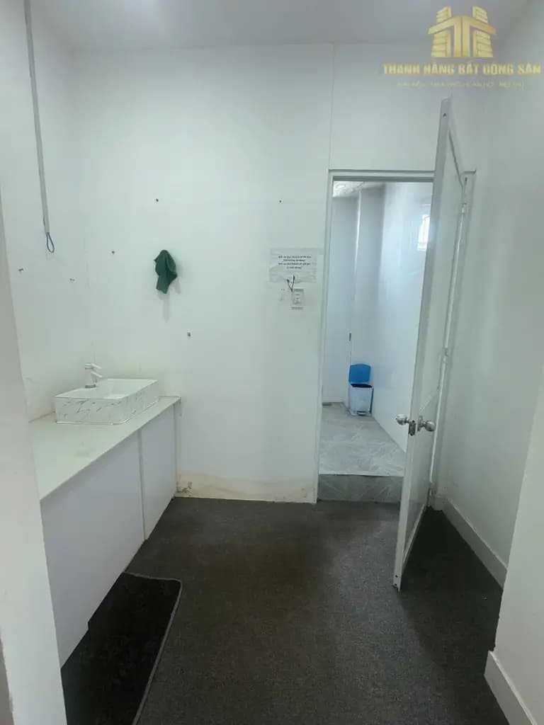 Main-Cho thuê nhà 1 trệt 3 lầu DTSD 800m2 tại TP Bến Tre.Gía 40 triệu-9