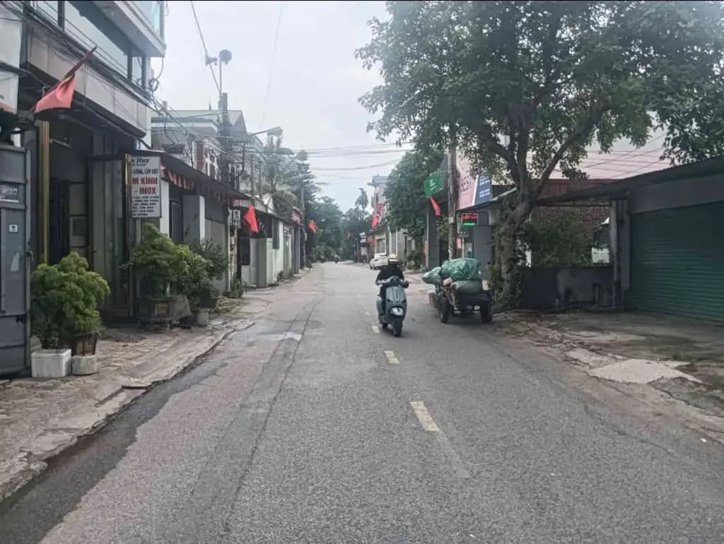 Main-Bán Đất 100m2 có sẵn 100 m2 thổ cư giá 1.9 tỷ tại Phường Xuân Khanh Thị xã Sơn Tây Hà Nội-1