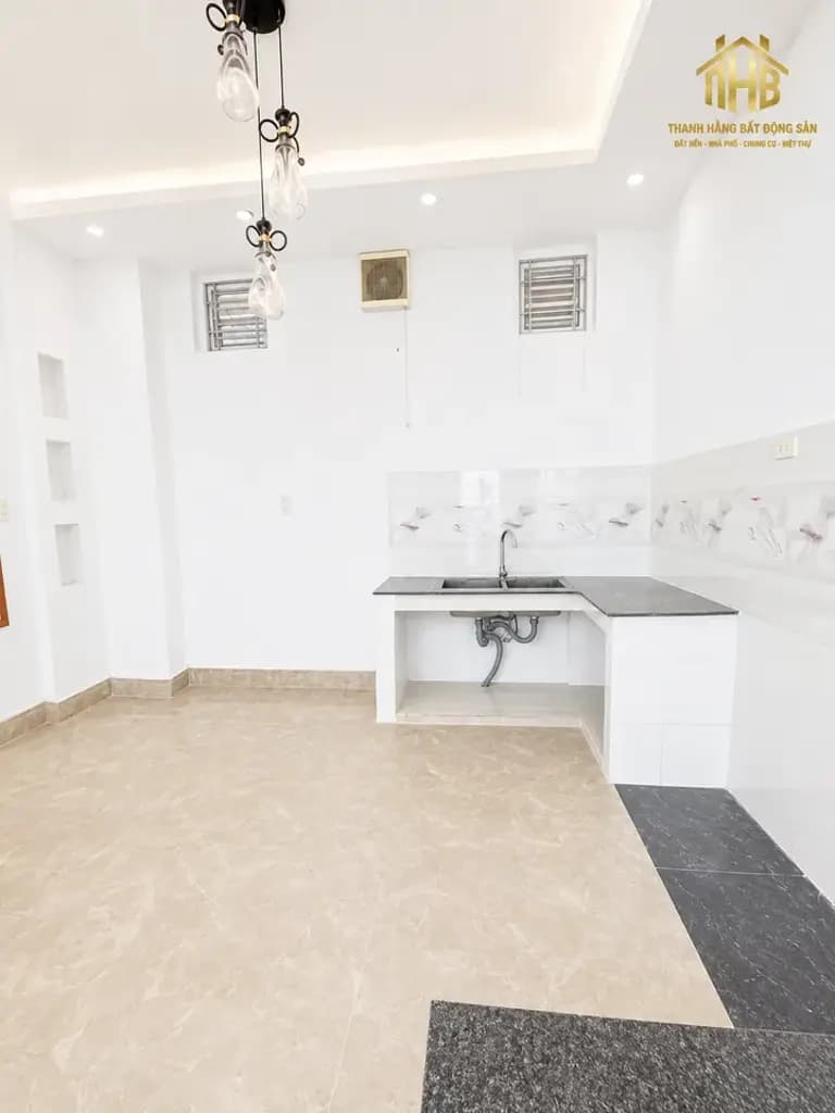 Main-Cho thuê Nhà 1 trệt 5 lầu giá 15 triệu mặt tiền ĐL Đồng Khởi Thành phố Bến Tre-6