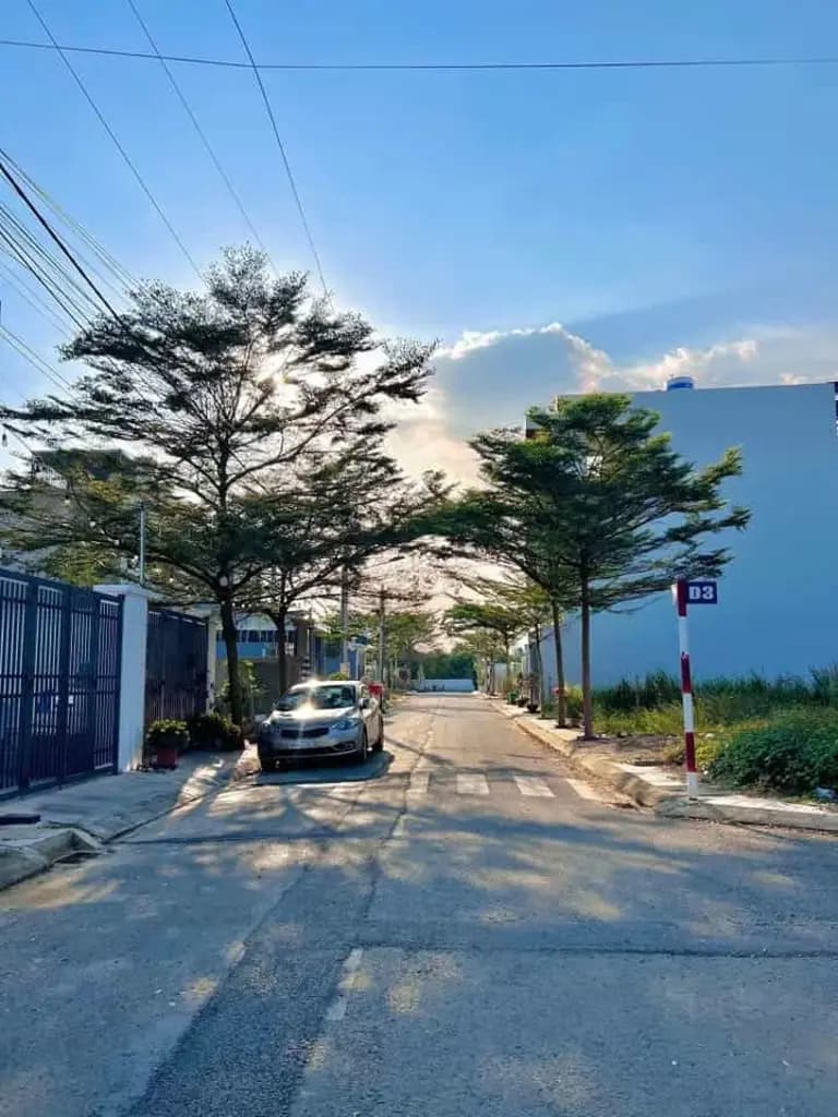 HÀNG HIẾM – BIỆT THỰ VƯỜN VIEW SÔNG HL9