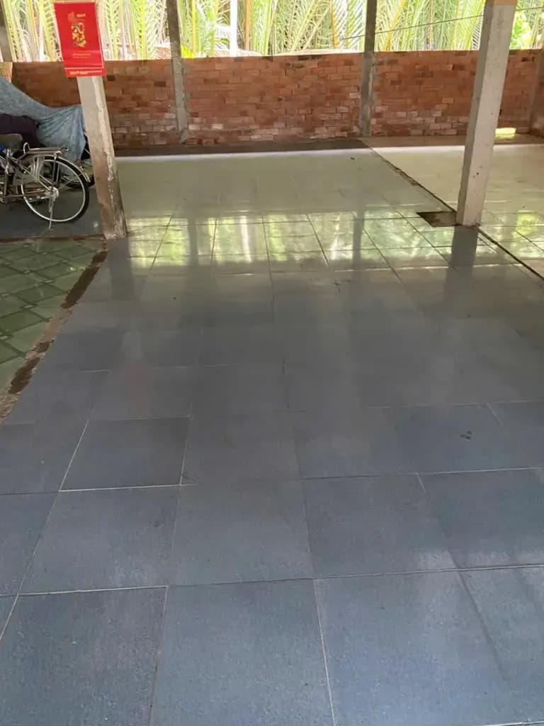 Cho thuê Kho, nhà xưởng tổng diện tích 2000m2 (kho xây 550m2)giá 10 triệu tại Xã Phú Nhuận Tp Bến Tre