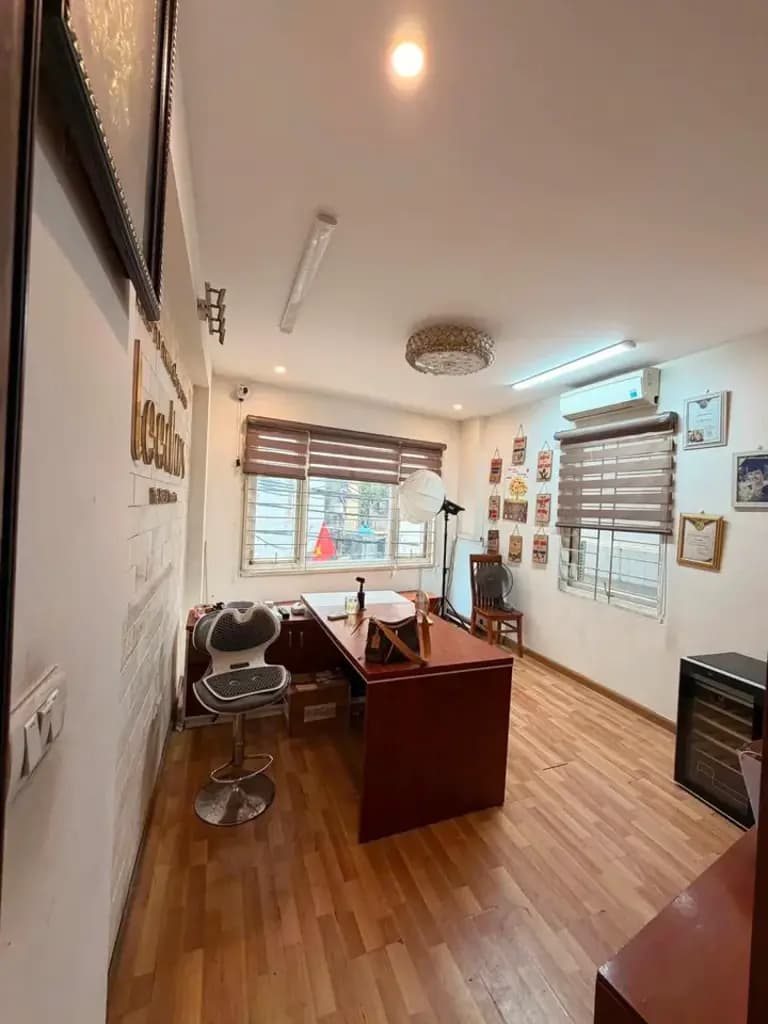 Main-Cho thuê nhà nguyên căn Lạc Long Quân 50m2 , 6 ngủ - 2 mặt ngõ ô tô-3