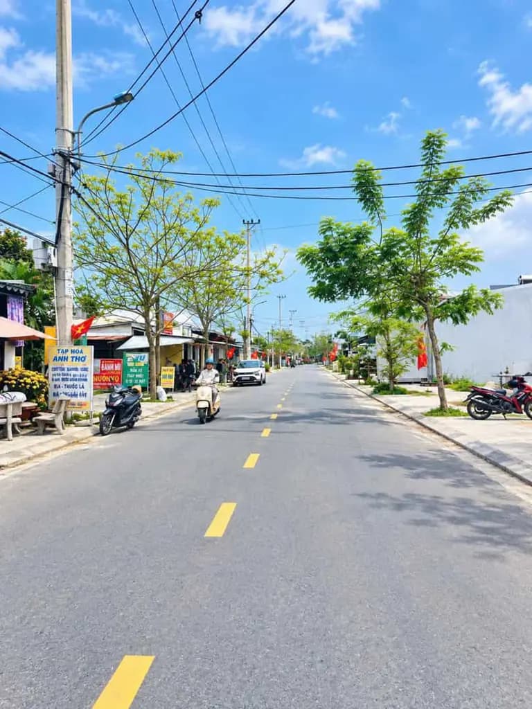 Sụp Hầm Lô góc 2 mặt tiền Đường Nhựa Kinh Doanh 11M5 ngay trung tâm Chợ Huyện Thị Trấn Nam Phước