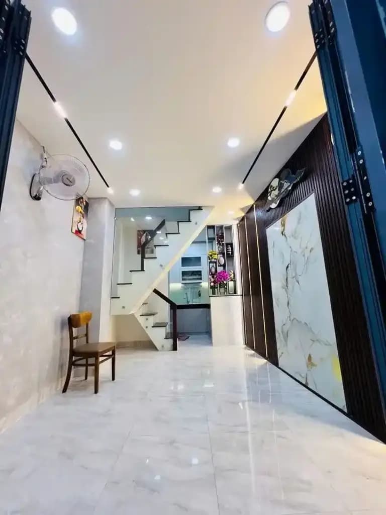 Duy nhất! Nhà 70m2 giá 2tỷ390 tại Tân Uyên, Bình Dương. Chủ nhà kẹt vốn cần bán gấp, sổ riêng