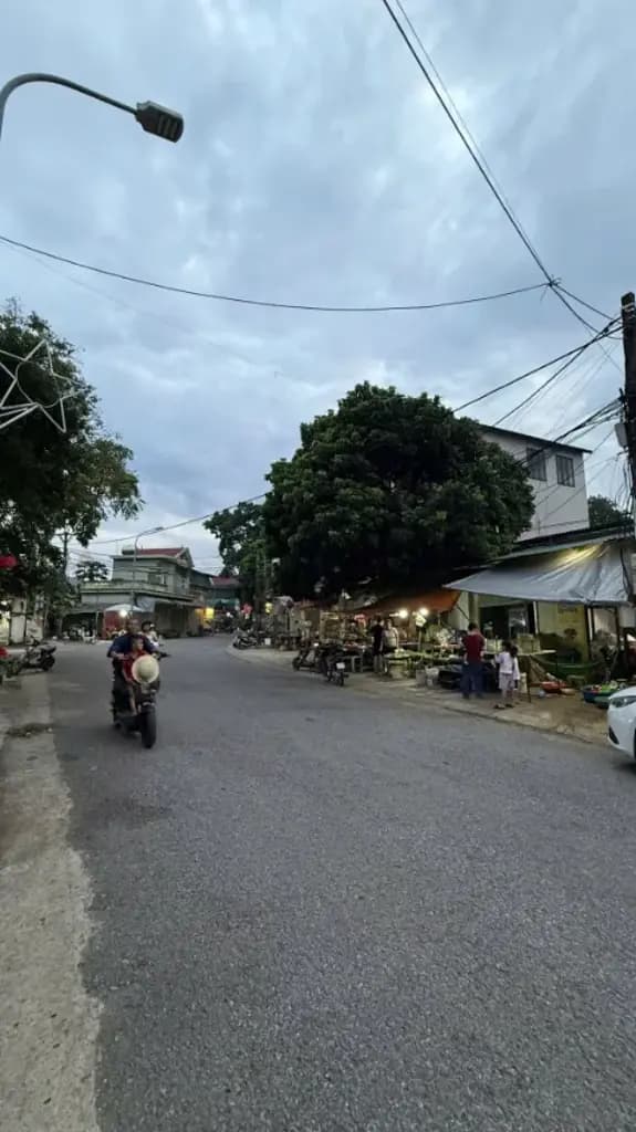Bán Đất 100m2 có sẵn 100 m2 thổ cư giá 1.9 tỷ tại Xã Phú Cát Huyện Quốc Oai Hà Nội